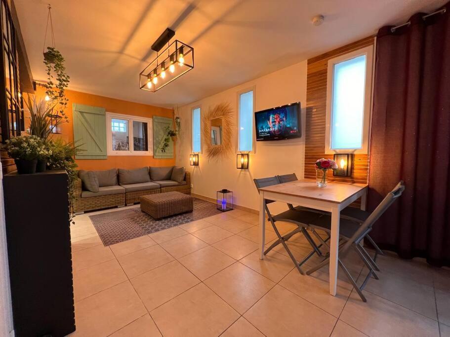 Superbe Appartement - Terrasses - Clim - Parking Prepaye 라발레트듀바 외부 사진