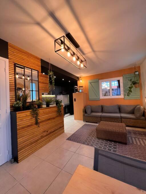 Superbe Appartement - Terrasses - Clim - Parking Prepaye 라발레트듀바 외부 사진